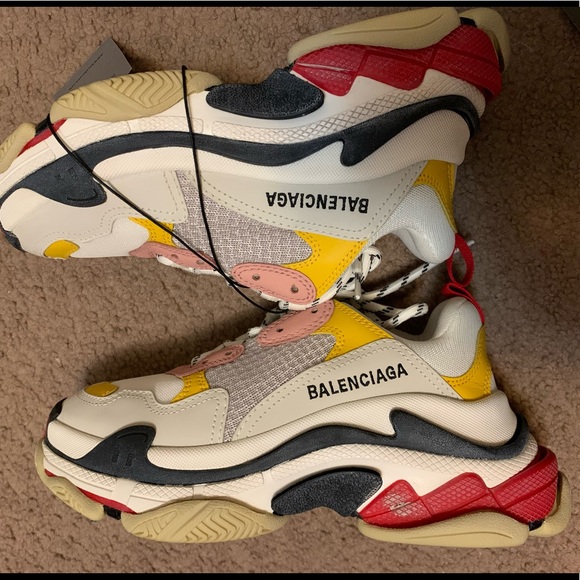 NWT Balenciaga Triple S Sneakers - Picture 5 of 8
